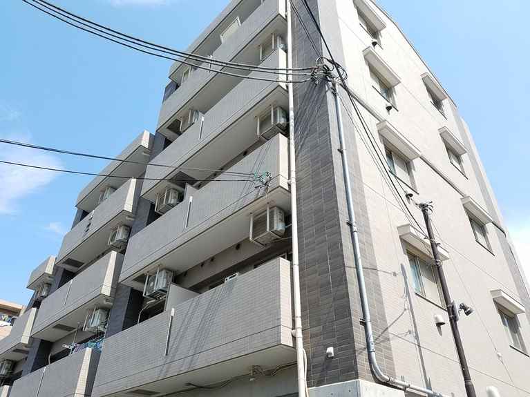 ロイヤルアクアガーデン 外観