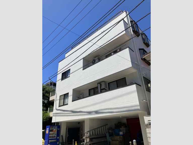 SHELLGARDENMOTOYOYOGI 外観