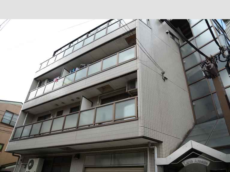 ラースアネックス 外観
