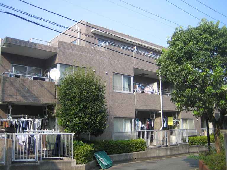 フォレスタ井土ヶ谷 III 外観