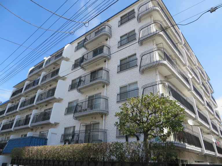 秀和東四ツ木レジデンス 外観