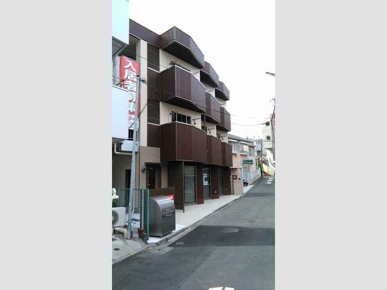 STEPS 外観