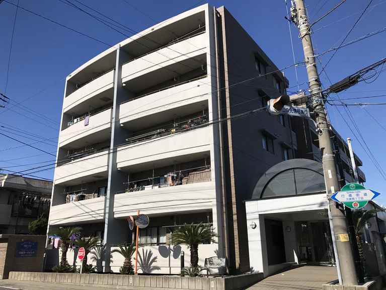 リバーコート英光 外観