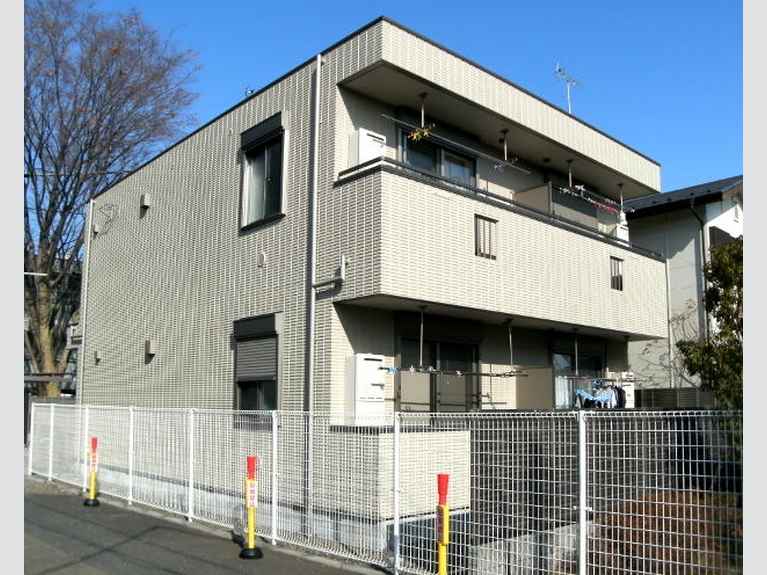 レストIII 外観
