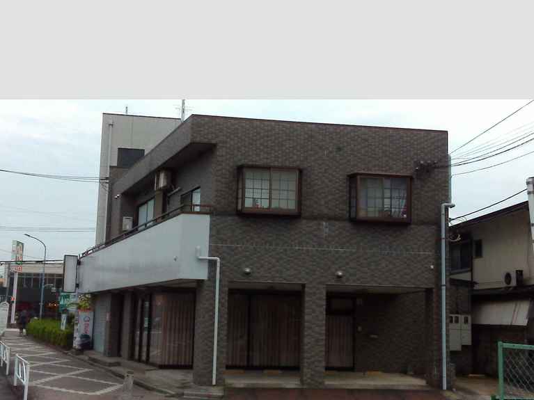 B-MAX 外観