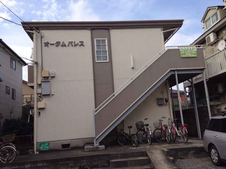 オータムパレス 外観