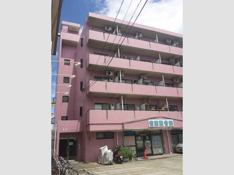 平和マンション 外観