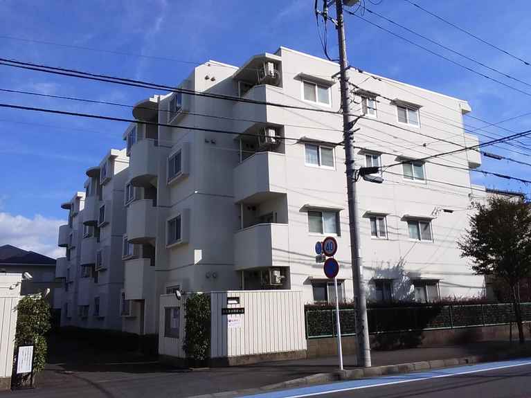 ルミネ大和桜ヶ丘 外観