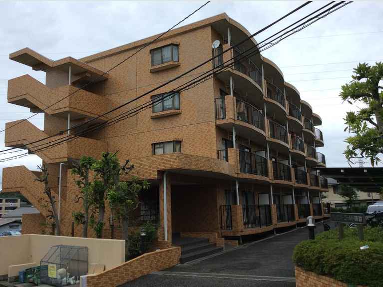 クレセンド・ゴールド諏訪 外観