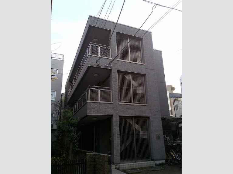ラカーサ 外観