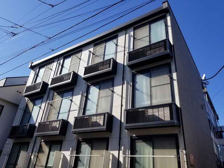レオパレスサントリーニ 外観