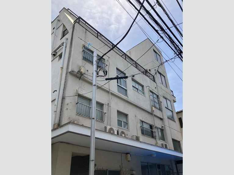 砥上ビル 外観