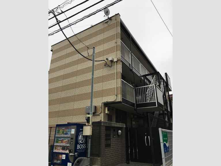 レオパレスリッチトレイン 外観