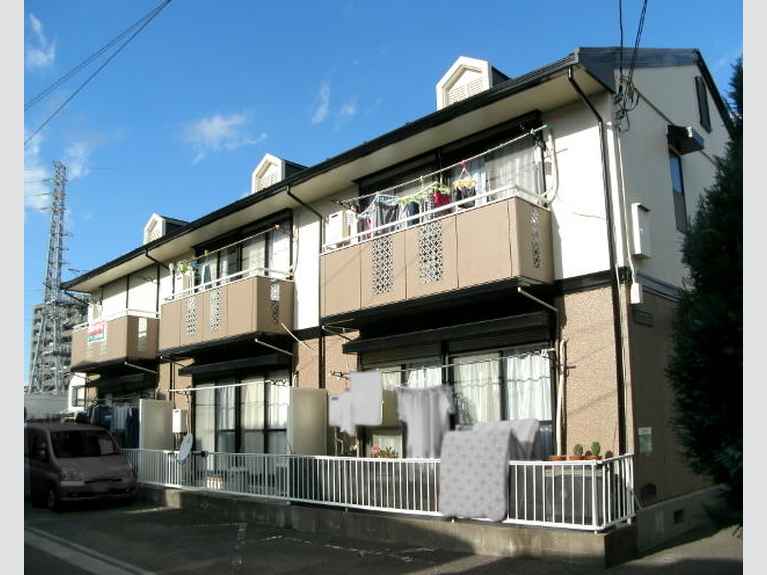ファミネス 外観