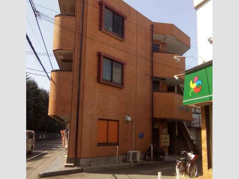 ロイヤル橋本 外観