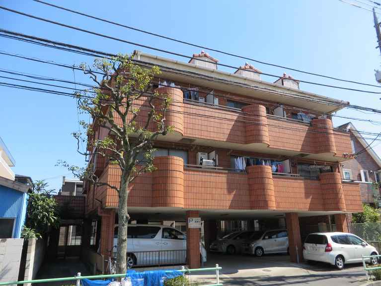 メゾンドルージュ立石 外観