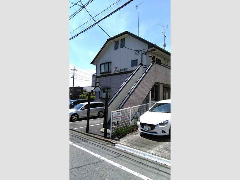 セブンナルミ 外観