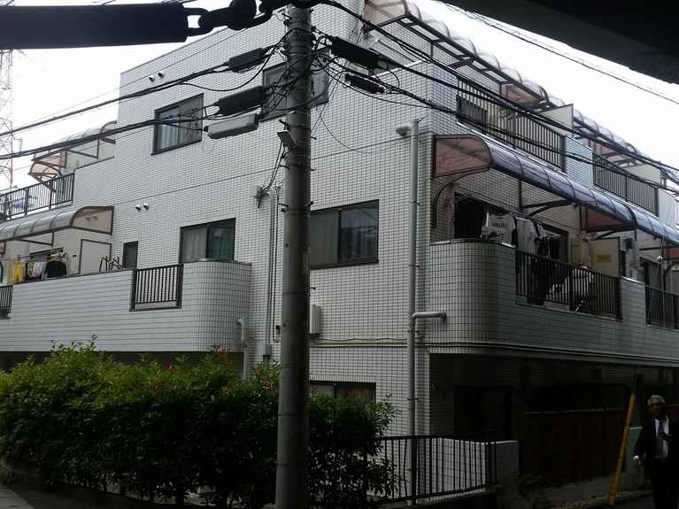 モナムール 外観