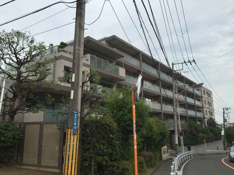 アリュール鶴見寺谷 外観