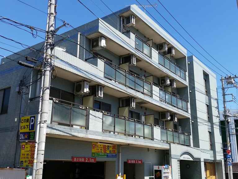 ウエスト23横浜 外観
