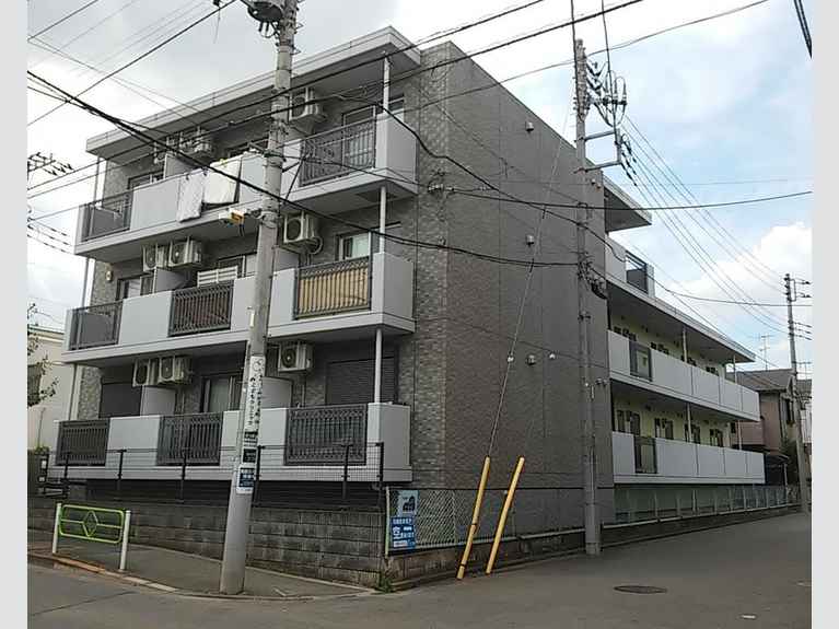 プティ リヴィエール 外観