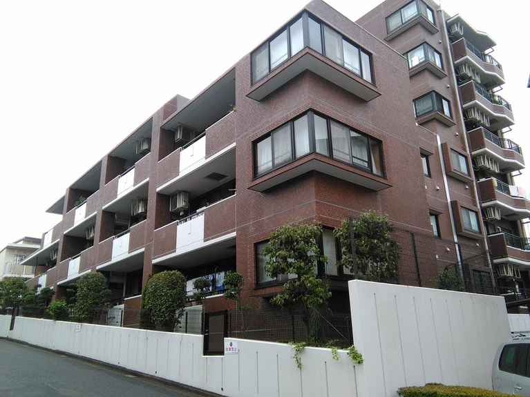 ライオンズマンション新百合丘 外観