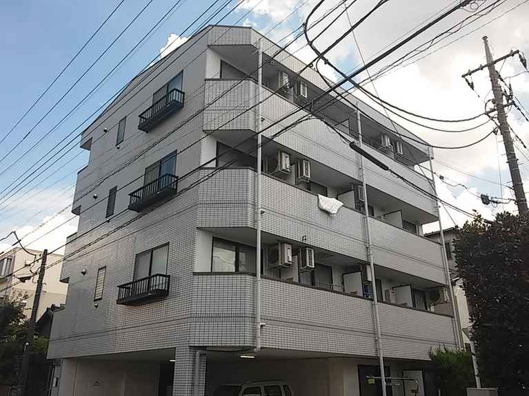 ファミーユ久米川 外観