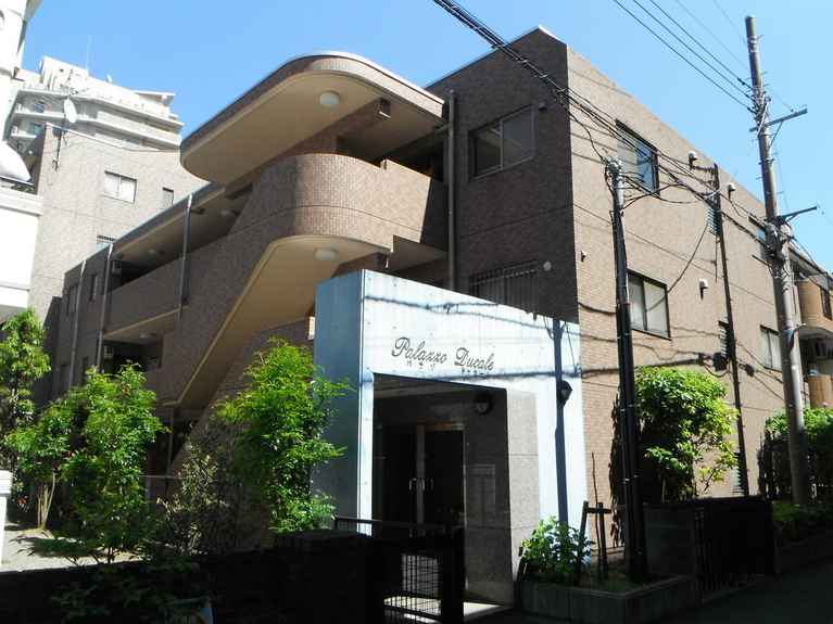 パラゾドゥカーレ 外観
