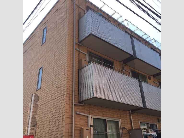 ファディール 外観