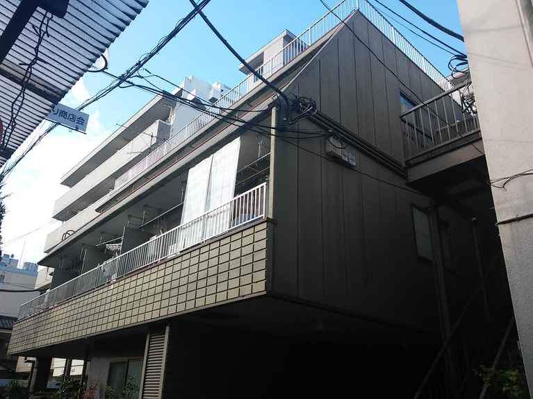 ロイヤルハイツ 外観