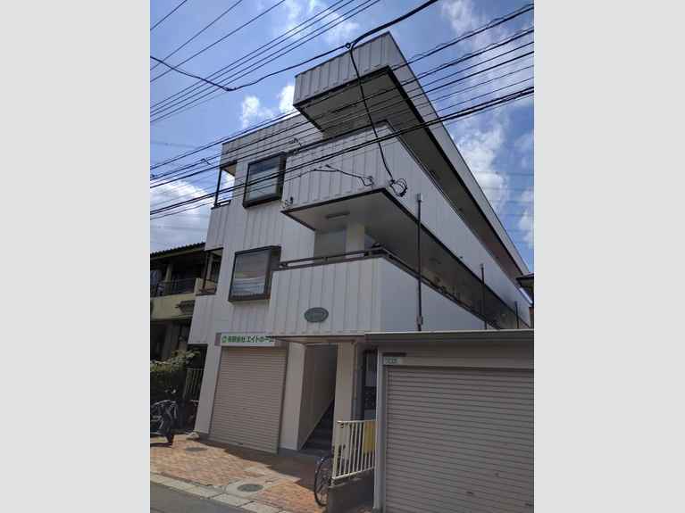 ラデヴィーナ東川口 外観
