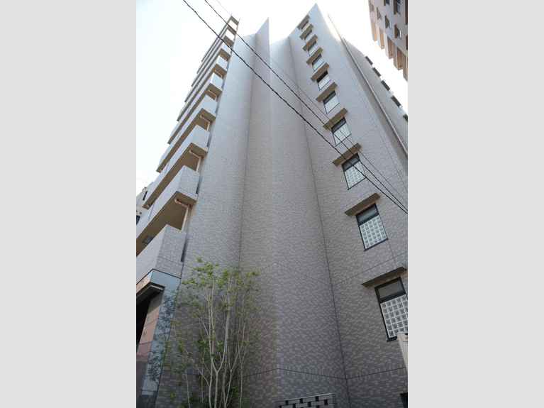 ルーブル川崎六番館 外観