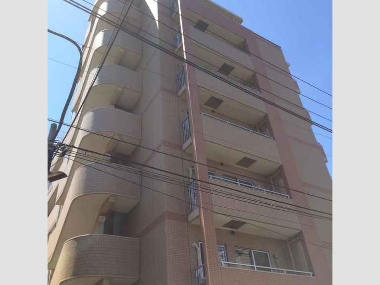 クィーンシティ大山 外観