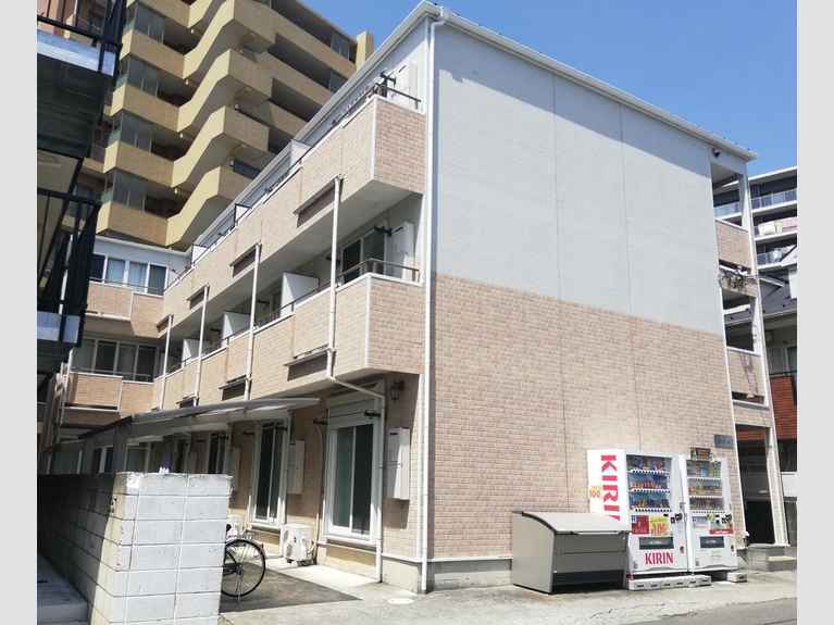 Y&Y大和 外観