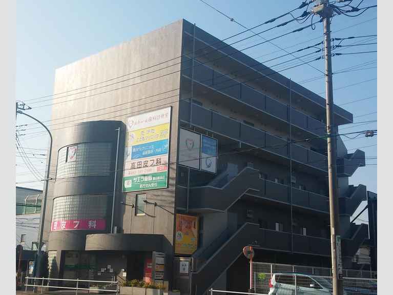 クール高田駅前医療ビルクール高田 外観