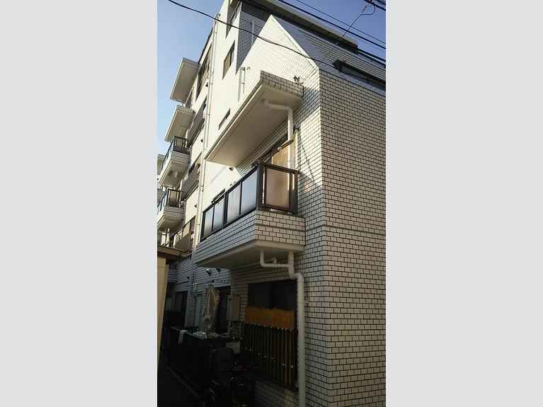 ホワイトバーディハウス 外観