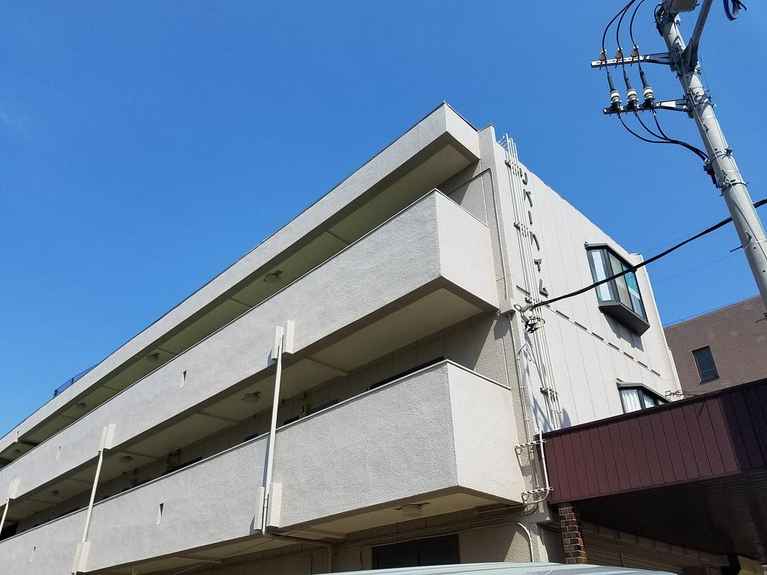 リバーハイム 外観