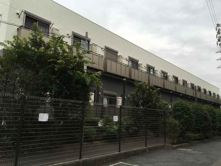 コンフォルト中山 外観