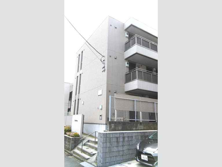 ラフィネ新ゆり 外観