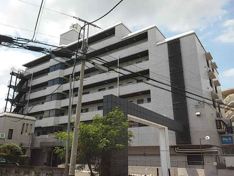グランドール久米川 外観