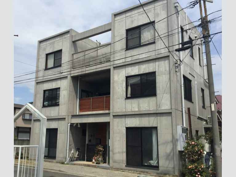 M-box 外観