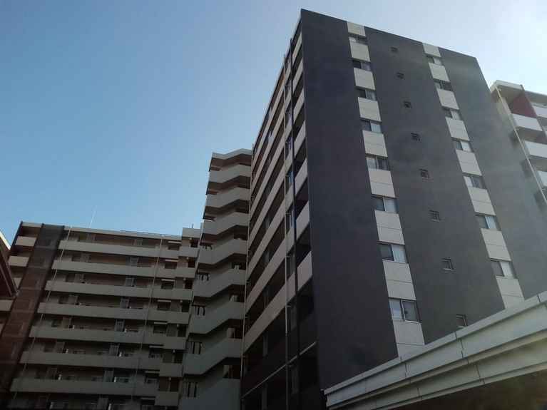 プレシス横浜新子安 外観