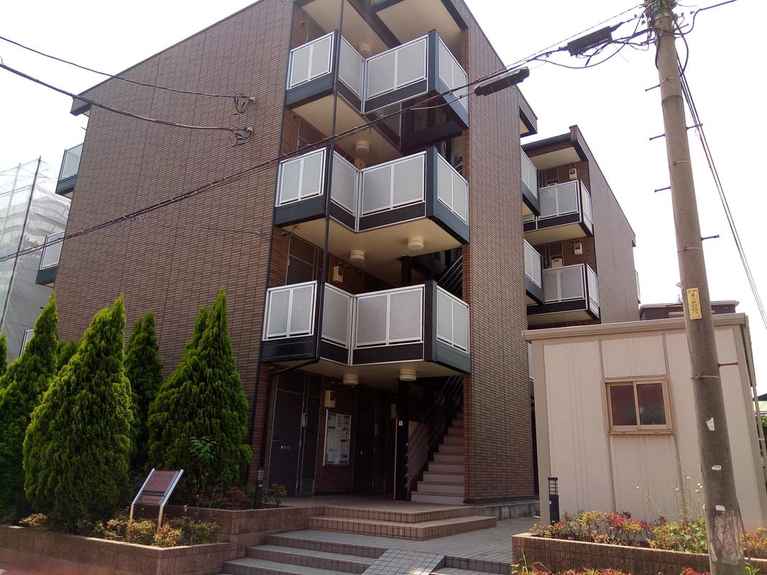 レオパレスブリエスト 外観