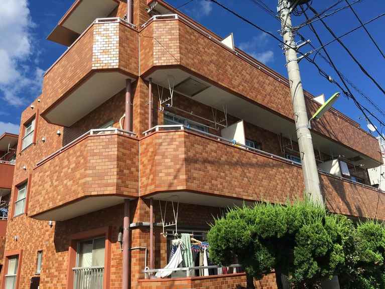 アイロン若林 外観