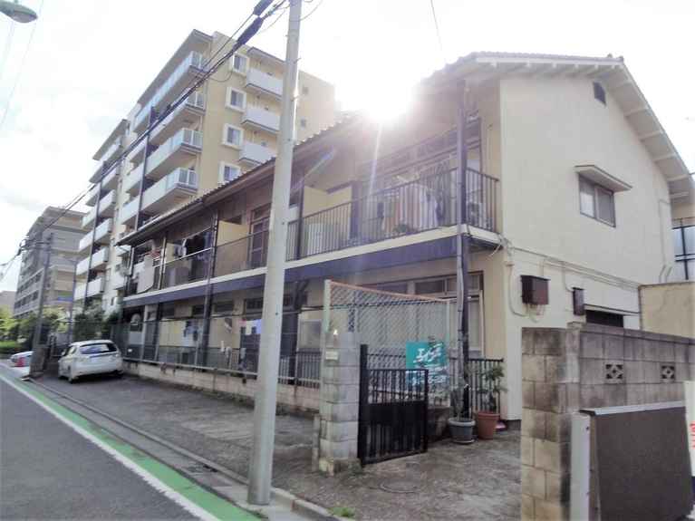 信栄ハイツ 外観