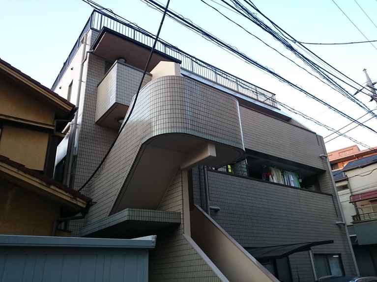 クリークス 外観