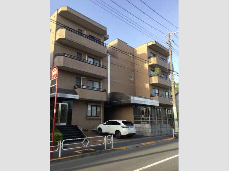 ファミール中町A棟 外観