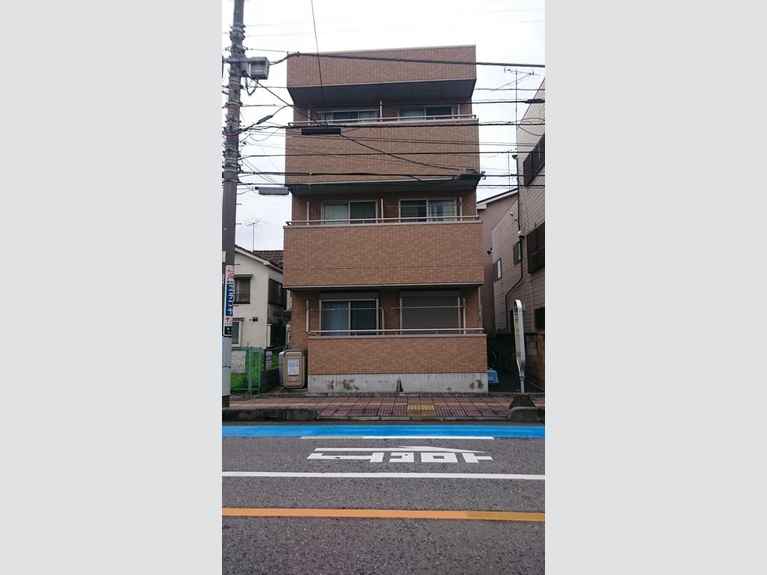 アンプルールフェールRAFFI 外観