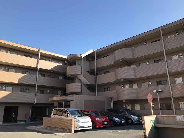 エレガンス7 外観
