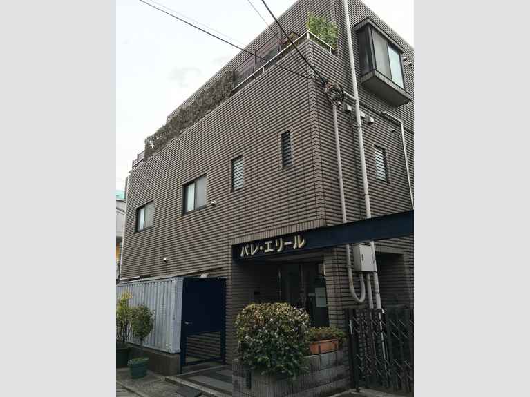 パレエリール 外観
